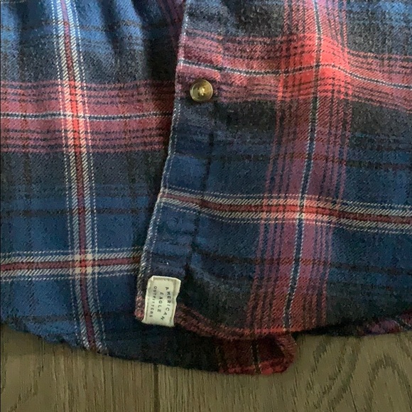 AMERICAN EAGLE PLAID SHIRT 🤩 - Picture 2 of 6